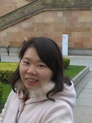 高齡暨健康照護管理系系秘書黃怡雯
